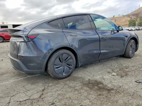 7SAYGDED4TF680477 — 2026 Tesla Model Y, фото 3 с аукциона Copart, Задняя часть