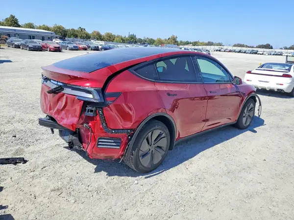 7SAYGDEDXTF636919 — 2026 Tesla Model Y, фото 3 с аукциона Copart, Передняя часть