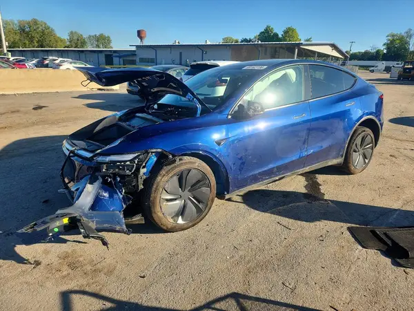 7SAYGDED7TF518701 — 2026 Tesla Model Y, Передняя часть (Front End), фото до ремонта