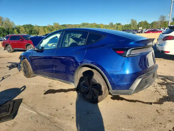 7SAYGDED7TF518701 — 2026 Tesla Model Y, фото 2 с аукциона Copart, Передняя часть