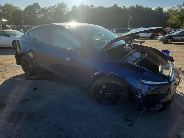7SAYGDED7TF518701 — 2026 Tesla Model Y, фото 4 с аукциона Copart, Передняя часть
