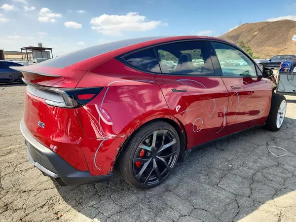 7SAYGDET9TA718239 — 2026 Tesla Model Y, фото 3 с аукциона Copart, Крыша