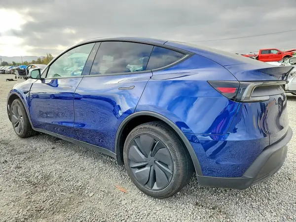 7SAYGDED0TF411540 — 2026 Tesla Model Y, фото 2 с аукциона Copart 14.10.2026, Боковая часть