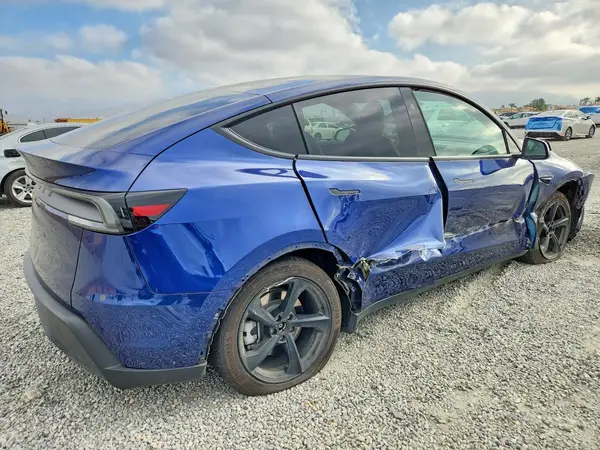 7SAYGDED0TF411540 — 2026 Tesla Model Y, фото 3 с аукциона Copart 14.10.2026, Боковая часть