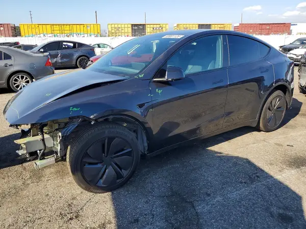 7SAYGDED1TF630720 — 2026 Tesla Model Y, Передняя часть (Front End), фото до ремонта