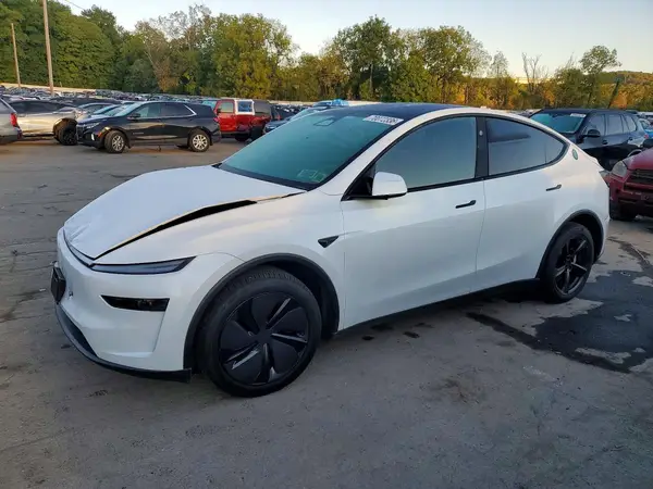 7SAYGDEE5TA731667 — 2026 Tesla Model Y, Передняя часть (Front End), фото до ремонта