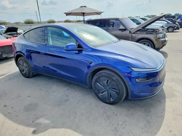 2026 TESLA MODEL Y VIN 7SAYGDED5TA496307 фото 4