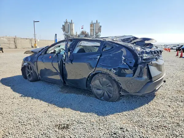 7SAYGDED2TF425892 — 2026 Tesla Model Y, фото 2 с аукциона Copart, Опрокидывание
