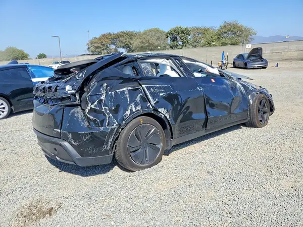 7SAYGDED2TF425892 — 2026 Tesla Model Y, фото 3 с аукциона Copart, Опрокидывание
