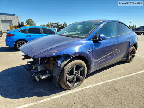 2026 Tesla Model Y VIN 7SAYGDED2TF445785 фото 1