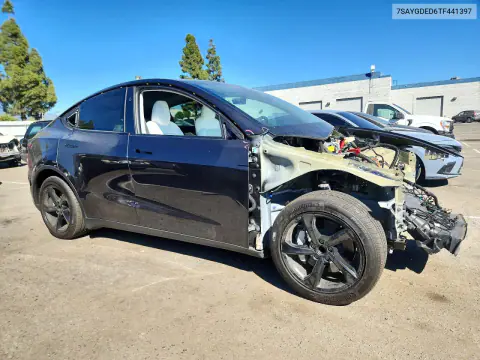 2026 Tesla Model Y VIN 7SAYGDED6TF441397 фото 4