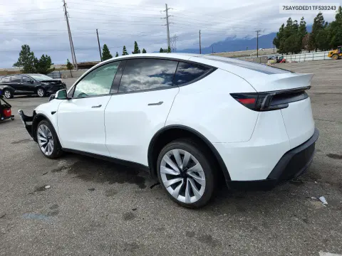 2026 Tesla Model Y VIN 7SAYGDED1TF533243 фото 2