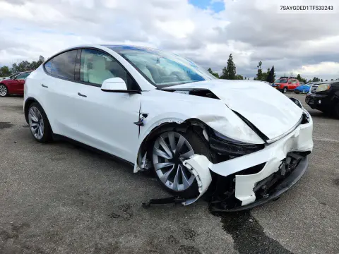 2026 Tesla Model Y VIN 7SAYGDED1TF533243 фото 4