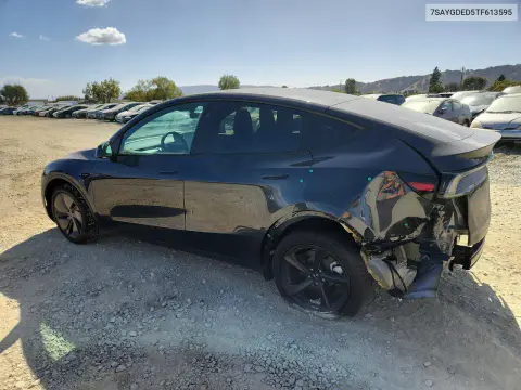 2026 Tesla Model Y VIN 7SAYGDED5TF613595 фото 2