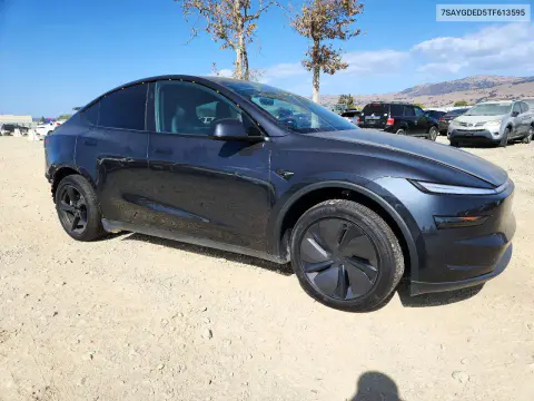 2026 Tesla Model Y VIN 7SAYGDED5TF613595 фото 4