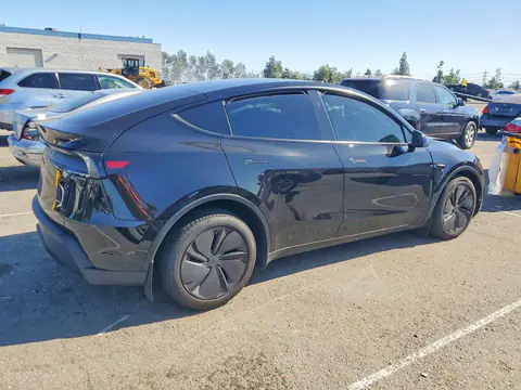 2026 Tesla Model Y VIN 7SAYGDEE2TA496726 фото 3