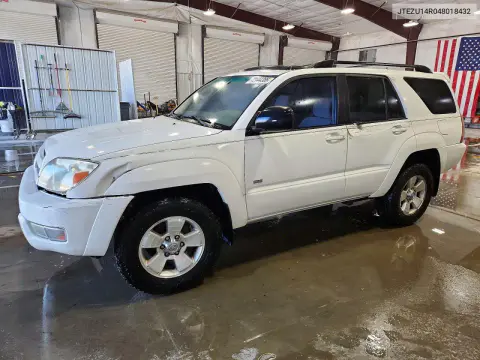 JTEZU14R048018432 — 2004 Toyota 4RUNNER, Передняя часть, фото до ремонта