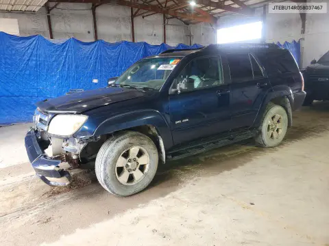 JTEBU14R058037467 — 2005 Toyota 4RUNNER, Передняя часть, фото до ремонта