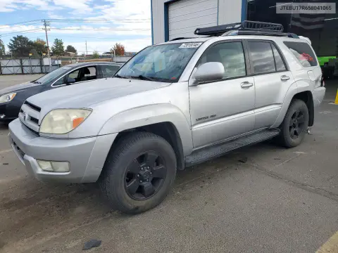 JTEBU17R658041065 — 2005 Toyota 4RUNNER, Задняя часть, фото до ремонта