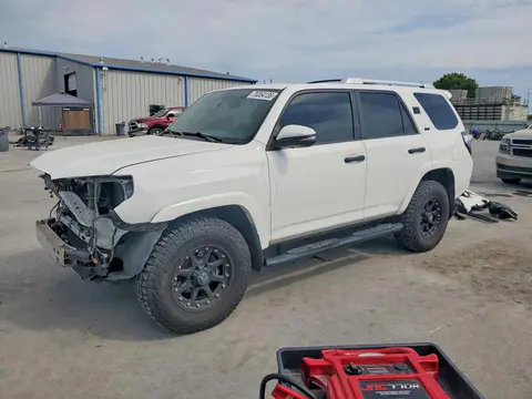 JTEBU5JR0E5164765 — 2014 Toyota 4RUNNER, Передняя часть (Front End), фото до ремонта