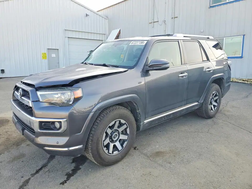 JTEZU5JR3F5109937 Toyota 4RUNNER 2015 — повреждение Передняя часть, фото до ремонта
