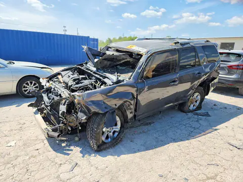 JTEZU5JR6G5134235 — 2016 Toyota 4RUNNER, Передняя часть (Front End), фото до ремонта