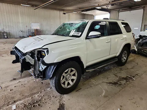 JTEBU5JR1G5400231 — 2016 Toyota 4RUNNER, Крыша (Top/Roof), фото до ремонта