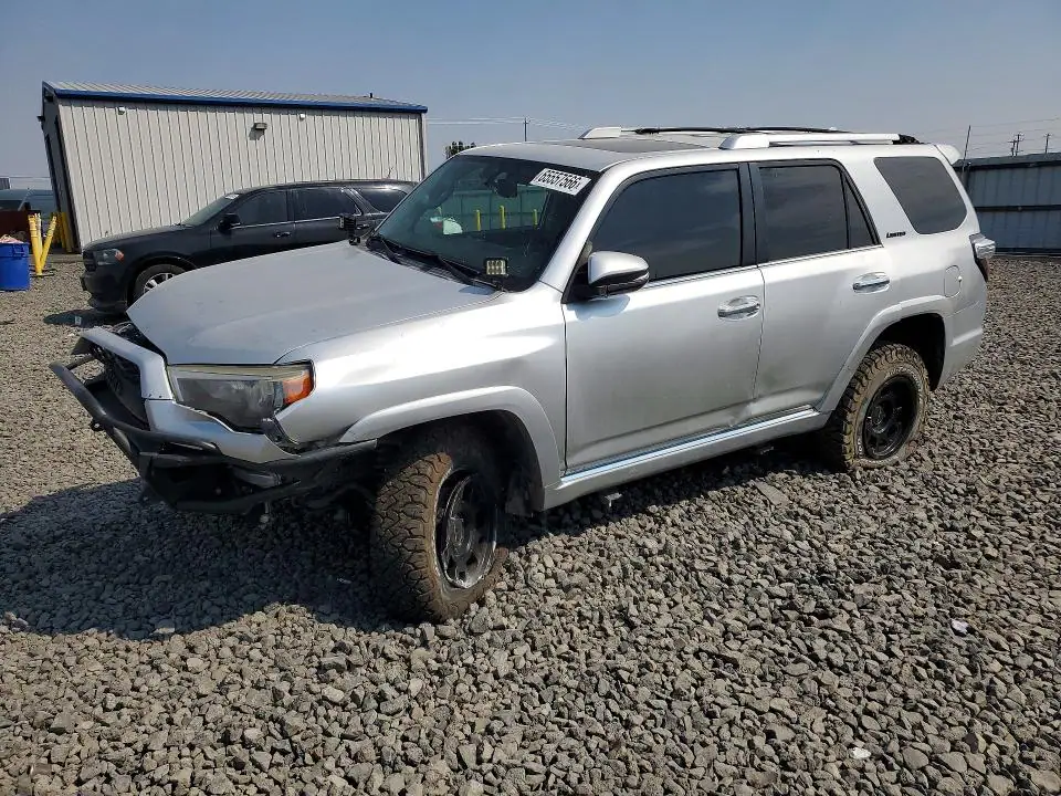 JTEBU5JR3G5342204 Toyota 4RUNNER 2016 — повреждение Передняя часть, фото до ремонта