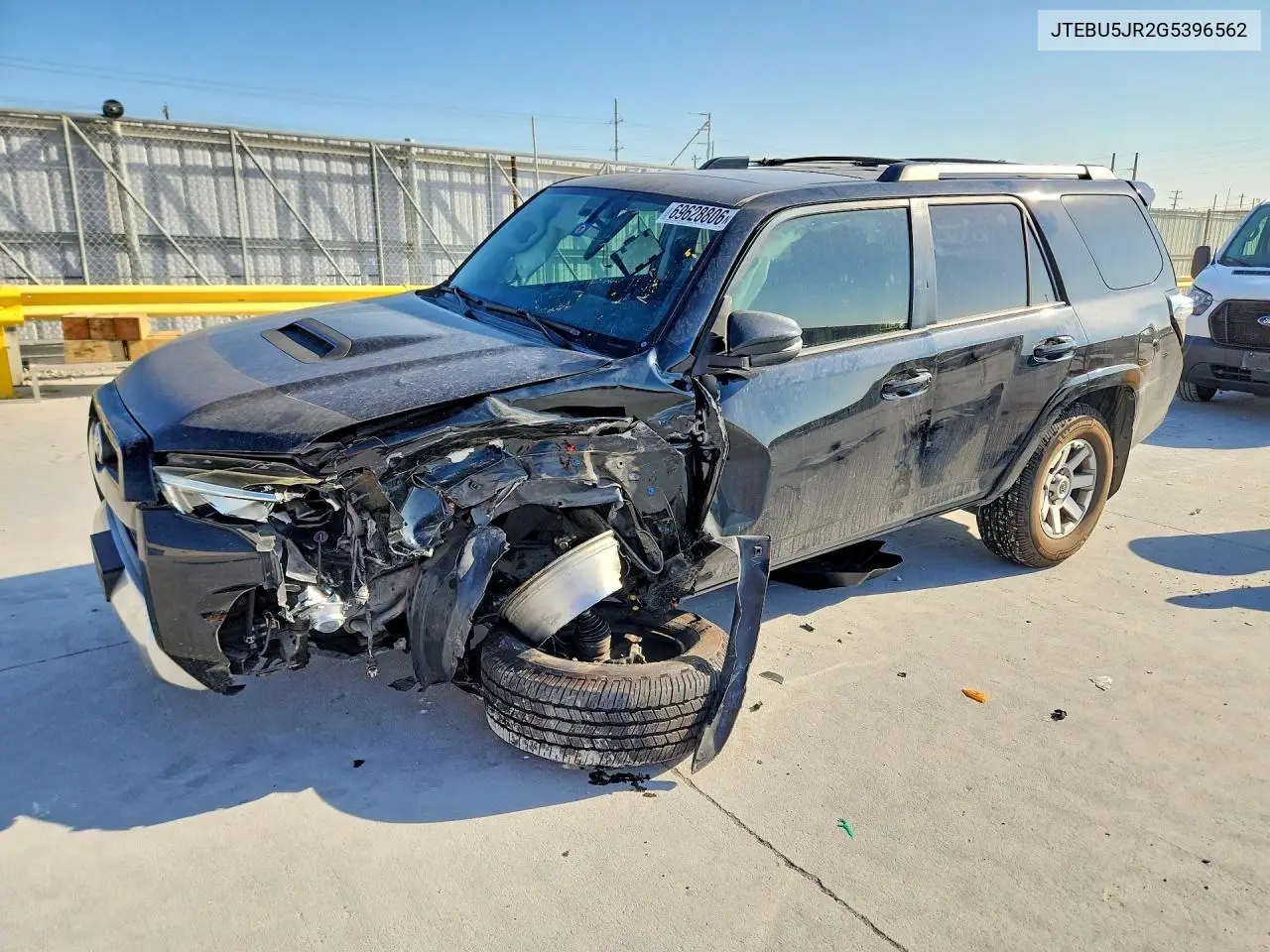 2016 Toyota 4Runner Trail Premium VIN JTEBU5JR2G5396562 фото 1