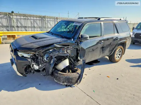 JTEBU5JR2G5396562 — 2016 Toyota 4RUNNER, Передняя часть, фото до ремонта