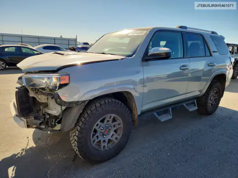 JTEBU5JR0H5461071 — 2017 Toyota 4RUNNER, Передняя часть, фото до ремонта