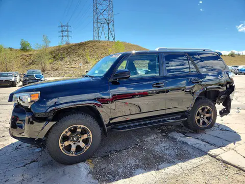 JTEBU5JR0J5558146 — 2018 Toyota 4RUNNER, Задняя часть (Rear End), фото до ремонта