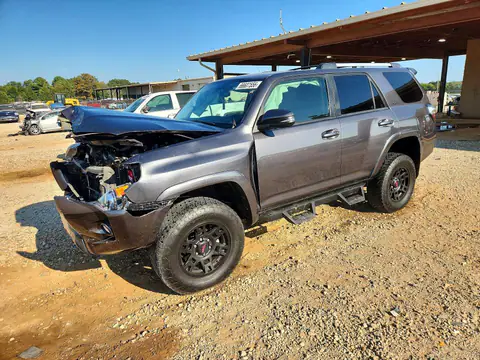 JTEZU5JR9K5204951 — 2019 Toyota 4RUNNER, Передняя часть (Front End), фото до ремонта