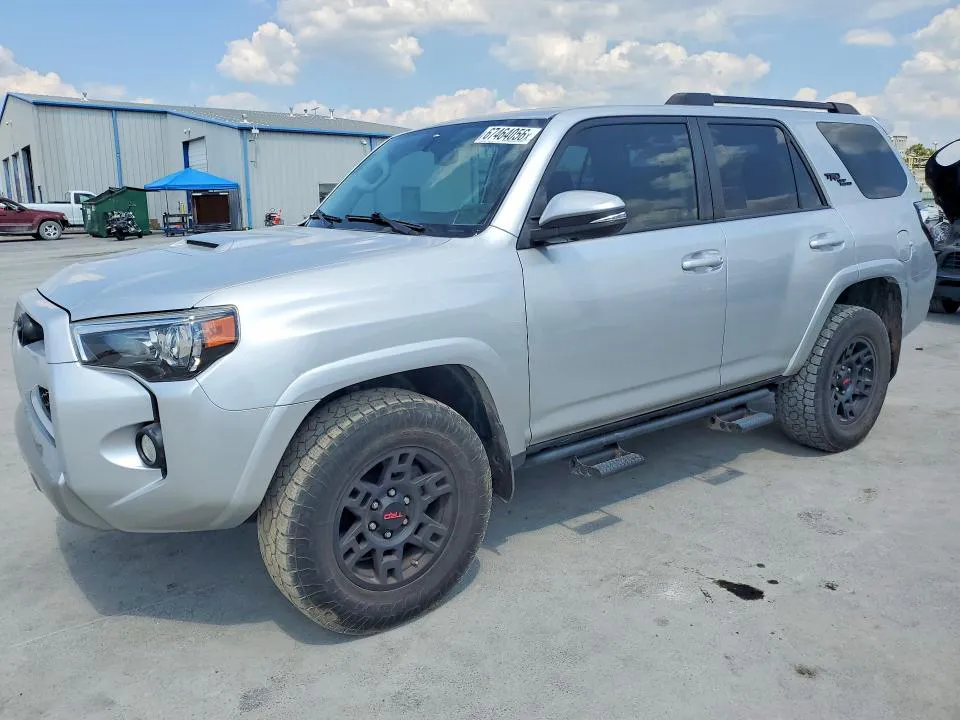 2019 TOYOTA 4RUNNER VIN JTEBU5JR8K5694686 фото 1