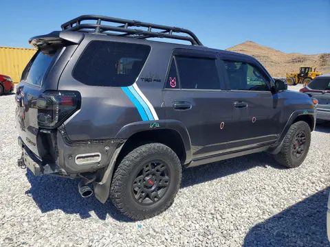 2020 Toyota 4runner VIN JTEBU5JR3L5761065 фото 3
