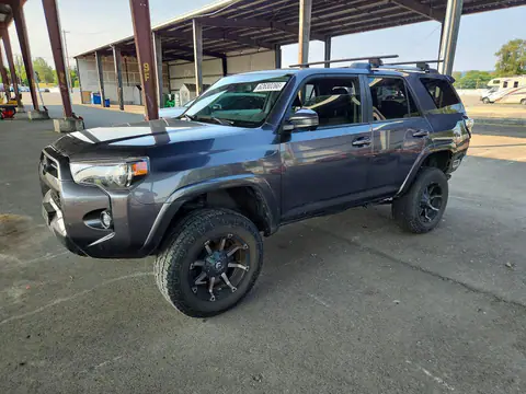JTEMU5JR6M5902740 — 2021 Toyota 4RUNNER, Боковая часть (Side), фото до ремонта