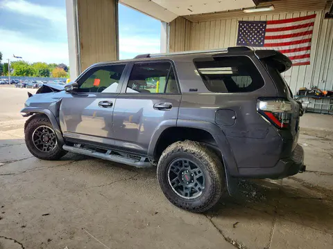 2021 TOYOTA 4RUNNER VIN JTEFU5JR3M5244531 фото 2