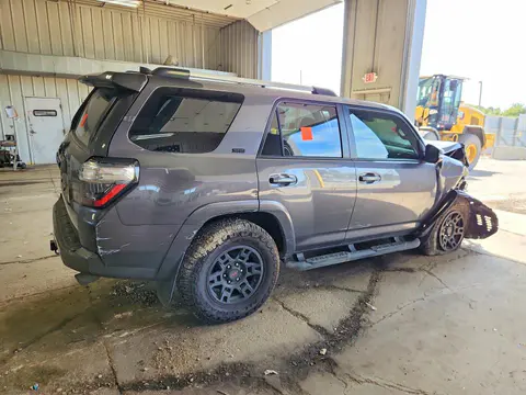 2021 TOYOTA 4RUNNER VIN JTEFU5JR3M5244531 фото 3