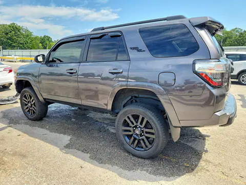 JTERU5JR3M5891413 — 2021 Toyota 4RUNNER, фото 2 с аукциона Copart 30.09.2026, Град