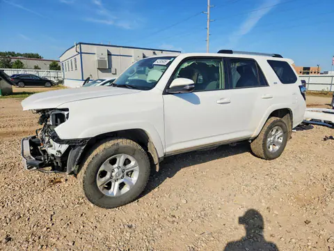 JTENU5JRXR6214245 — 2024 Toyota 4RUNNER, Передняя часть (Front End), фото до ремонта