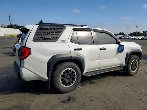 2025 Toyota 4runner VIN JTEVA5BR7S5009596 фото 3