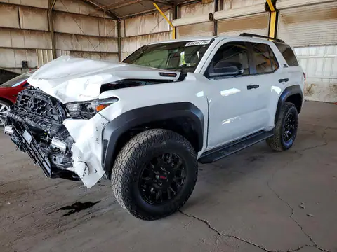 JTEVB5BR8S5020975 — 2025 Toyota 4RUNNER, Передняя часть (Front End), фото до ремонта