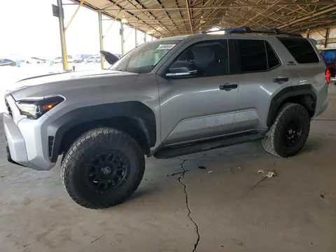 JTEVA5BR9S5001967 — 2025 Toyota 4RUNNER, Боковая часть (Side), фото до ремонта
