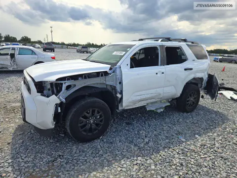 JTEVA5AR6S5009106 — 2025 Toyota 4RUNNER, Сторона, фото до ремонта