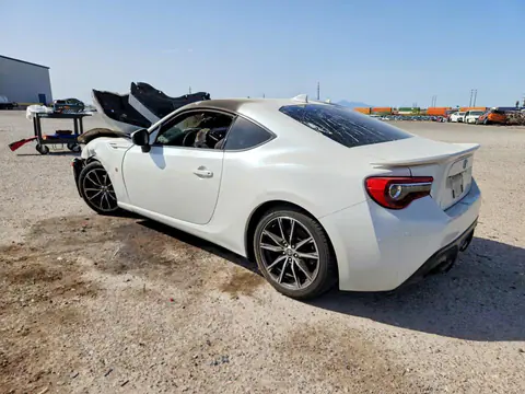 2017 Toyota 86 VIN JF1ZNAA10H8705017 фото 2