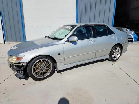 SXE100019858 — 1999 Toyota Altezza, Передняя часть (Front End), фото до ремонта