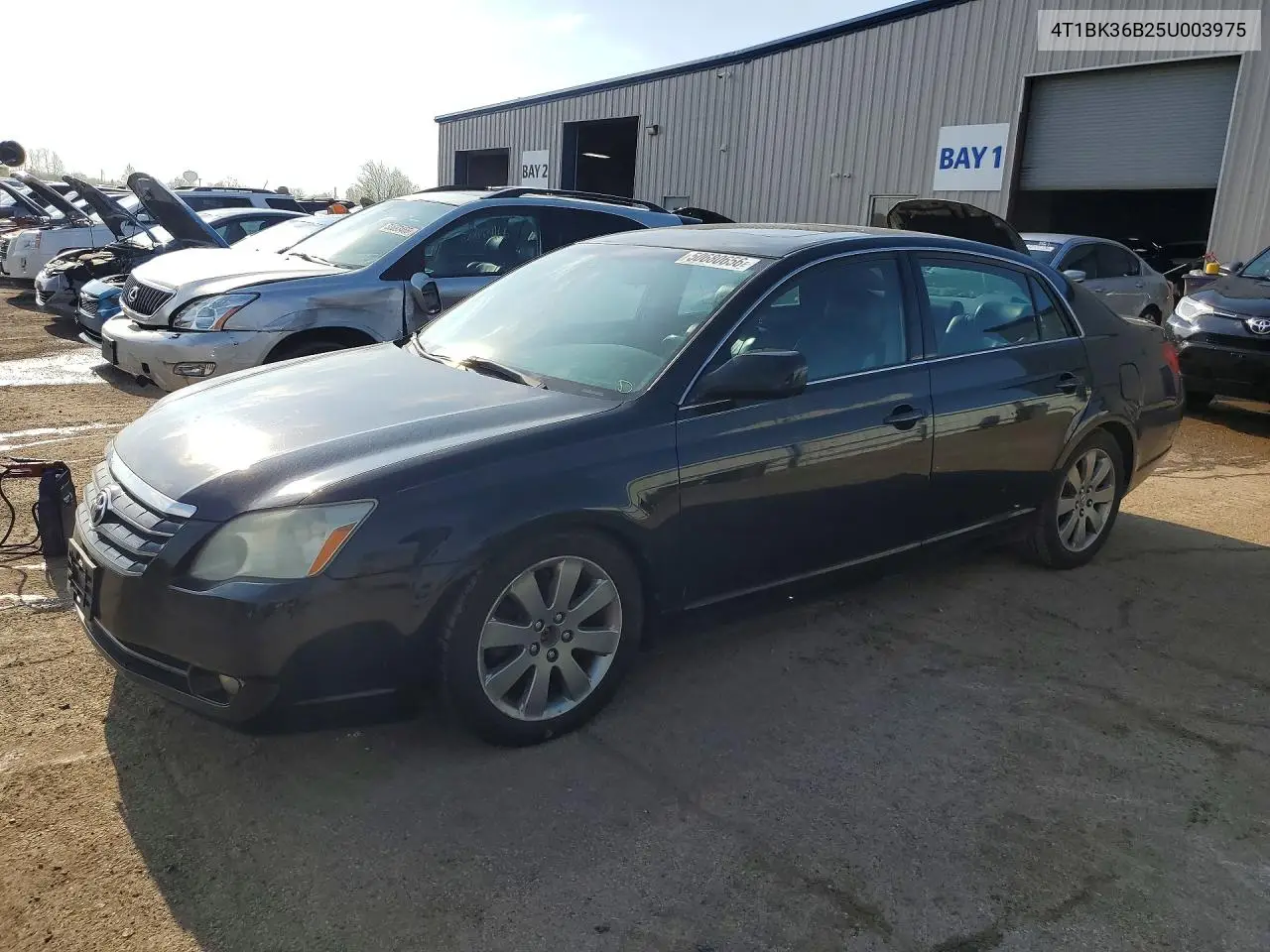 2005 Toyota Avalon Touring VIN 4T1BK36B25U003975 фото 1