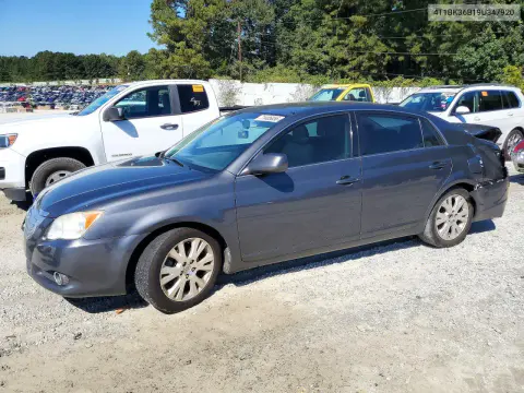 4T1BK36B19U347920 — 2009 Toyota Avalon, Задняя часть, фото до ремонта