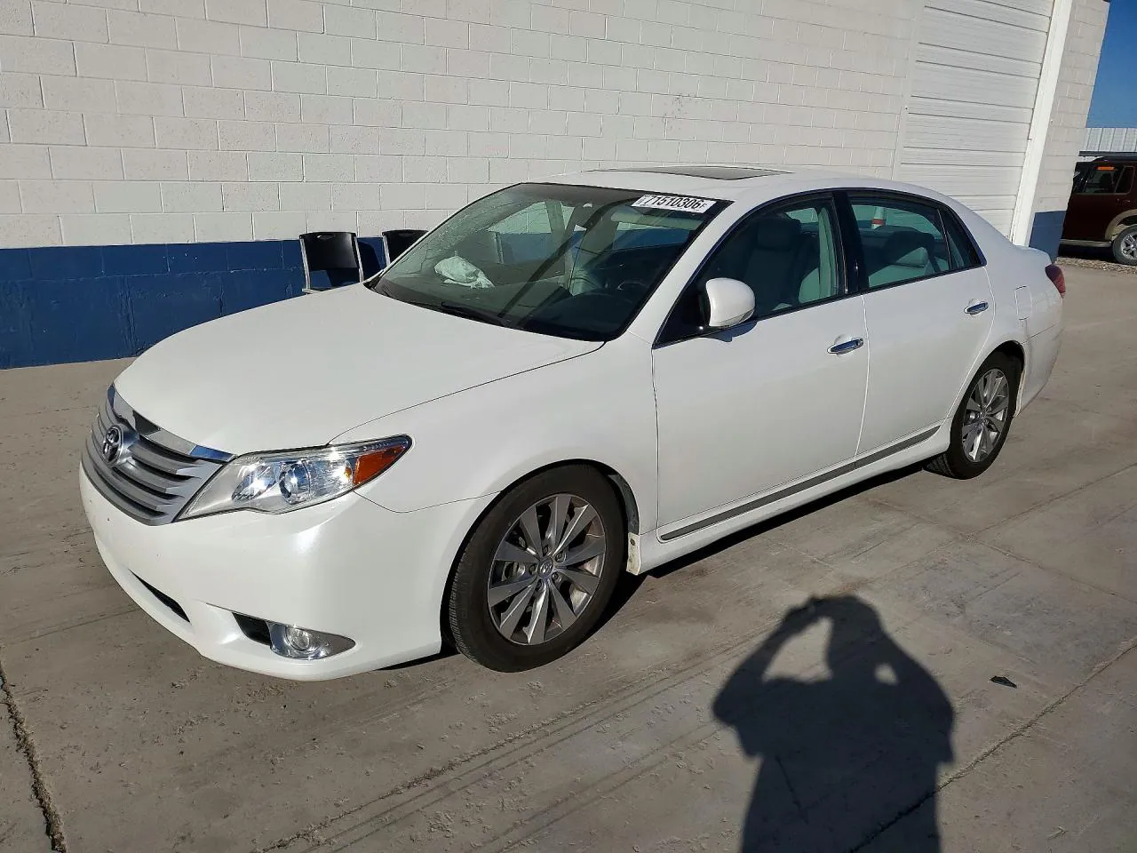 2011 Toyota Avalon Base VIN 4T1BK3DB1BU379016 фото 1