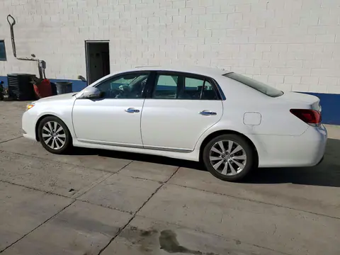 2011 Toyota Avalon Base VIN 4T1BK3DB1BU379016 фото 2